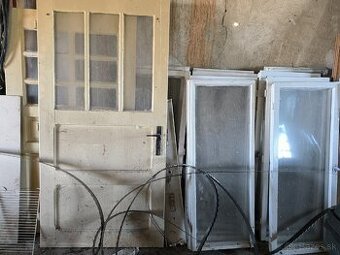 Darujem za odvoz stare okna/dvere