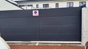 Posuvná samonosná brána - 1