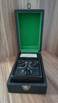 legendárny analógový multimeter M​etra B​lansko DU10 AVOmet