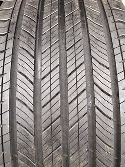 285/45/22 MICHELIN.NOVE RANGE ROVER.LAND ROVER DEFENDER