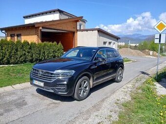 VW TOUAREG R line