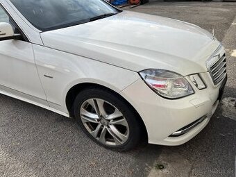 Mercedes-Benz E (W212) diely z vozu