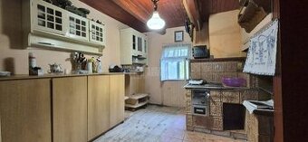 Predaj: Drevenica na kamenných základoch v Kolároviciach pri