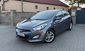 HYUNDAI i30 1.6 CRDi 81kW M6 2014 XENON/TEMPOMAT