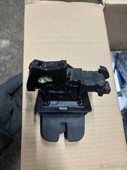 Audi a6c6 zámok kufra avant