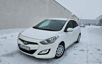 Hyundai I30 1.4crdi 66kw manuál 6st 2013/5 199 000km