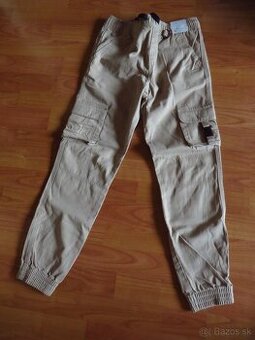 Dievčenské kapsáče - nohavice, veľ. 152 - FF - NOVÉ