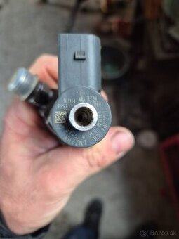 03L130277J Vstrekovače  Bosch 2.0 TDI
