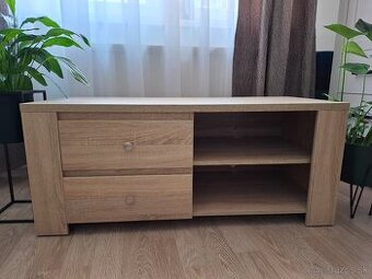 Stôl pod TV