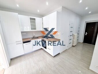 PREDAJ 4-IZB.BYT PO REKONŠTRUKCII ČAKÁ NA PRVÉHO MAJITEĽA, B