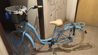 Retro moderný dámsky bicykel
