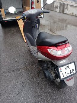 Skúter Peugeot