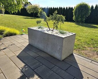 Betónové kvetináče 40x100x65