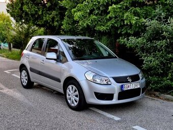 SX4 1.5 - 1.majiteľ, kup.nové v SR, klíma
