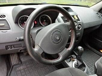 Renault megane combi 1,6 benzín 83 KW
