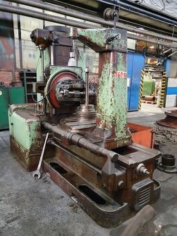 TOS Čelákovice FO 10 - Frézka odvalovací - 1