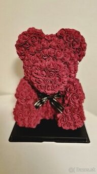 Medvedík z ruží od Roses Kingdom