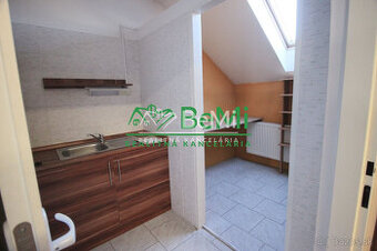 Objekt na bývanie a podnikanie ID: 007-12-TECUa