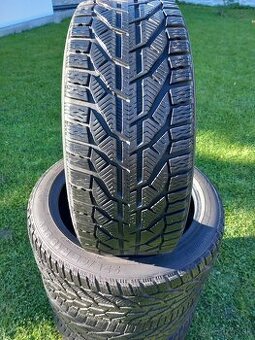 235/45 r18 zimne pneumatiky 4 kusy
