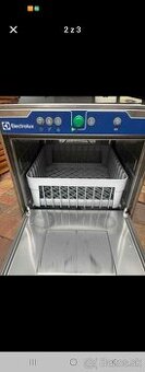 Predám  dve plynové pece jedna z rurou