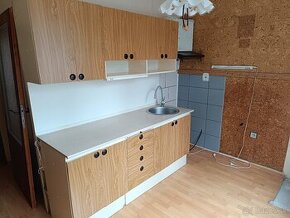 Predám trojizbový byt - 1