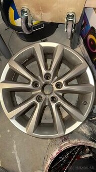 Original elektrony VW Touareg r18