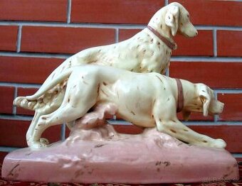 Zbierka starožitných sošiek Dux