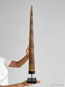 Extra veľký ohromujúci ručne vyrezávaný kel Mečúna, 90cm