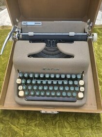 predám písací stroj - 1