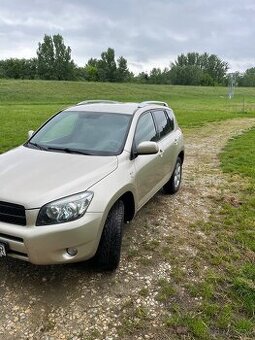 Toyota rav4 2,2 d4d