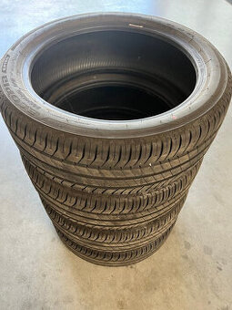 Predam letne pneumatiky Bridgestone 205/45R17.
