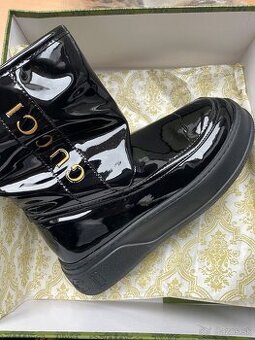 Gucci snehule
