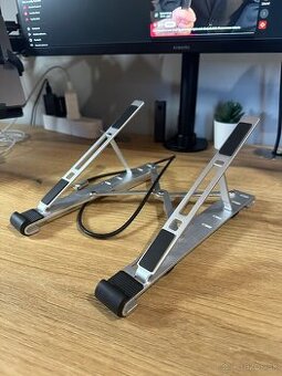 AlzaPower Metal USB-C Dock Station with Stand 5 in 1