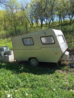 Karavan obytný príves