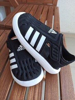 Sandálky Adidas veľ 27