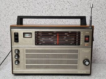 Cccp Rádio Selena B 215 》 VKV 88-108 MHz USSR
KÚP TERAZ