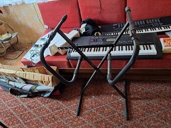 Predám 1 ks Casio CTK-3000 a 1 ks Casio MT-750