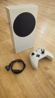 Dobrý deň predám xbox series s 500gb s 1 ovládačom a káblom