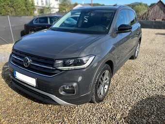 Volkswagen t-cross DSG -- 2020--