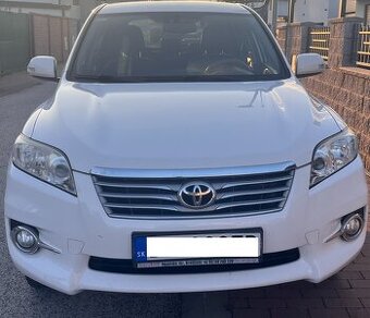 Toyota RAV4 2.2l D-CAT A/T 4WD