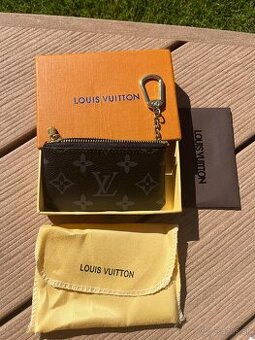 LOUIS VUITTON kľúčenka