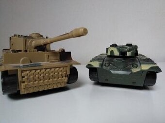 Tanky na diaľkové ovládanie 2 ks