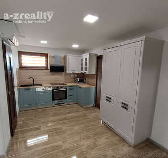 Ponúkame na prenájom zariadený  3 izbový byt v Kolte