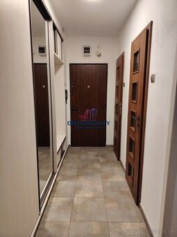 Nájom 2 - izbového bytu s balkónom, Michalovce