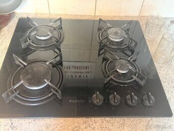 Plynová platňa a elektrickä rúra