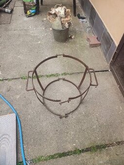 Zdvihák na plastový sud 120l