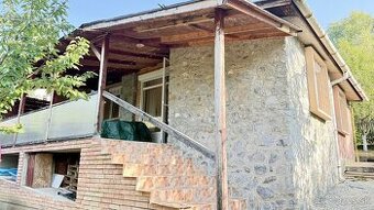 MAĎARSKO - JAZERO RAKACA - 4 IZBOVÁ CHATA, TERASA, VÍRIVKA.