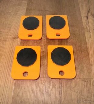 4x prepravný podvozok/sťahovacie podložky