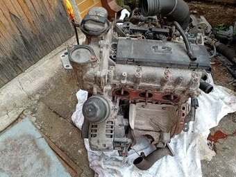 Predam motor 1,2htp benzin kompletný.motor+radiacu