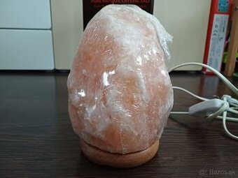 Himalájska soľná lampa – (2,5kg) nepoužívaná, zabalená